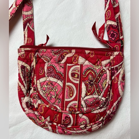Vera Bradley Red Rosie Posie Crossbody Bag approx 7”x9” - Picture 2 of 9